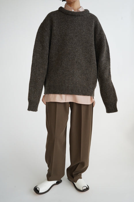 CRISTASEYA<br>PADDED COLLAR SHETLAND OVERSIZED SWEATER<br>in TAUPE