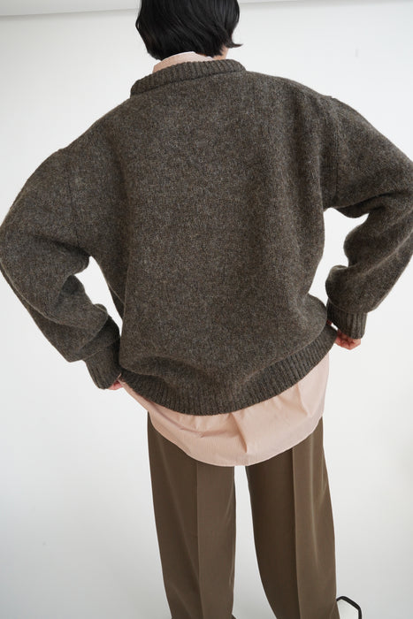 CRISTASEYA<br>PADDED COLLAR SHETLAND OVERSIZED SWEATER<br>in TAUPE