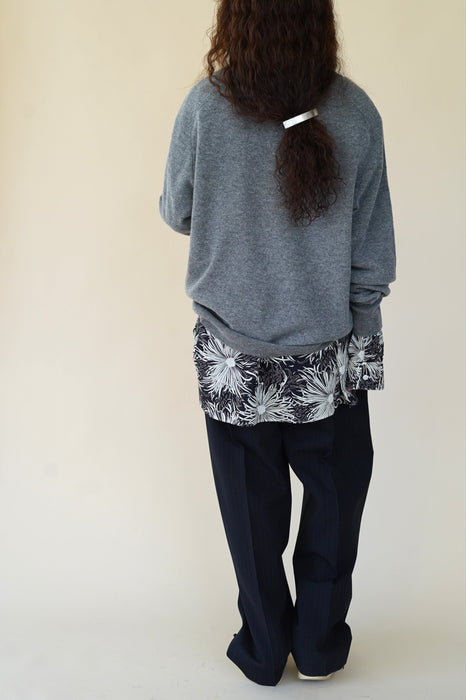 CRISTASEYA<br>OVERSIZED V NECK FLANNEL SWEATER<br>in GREY