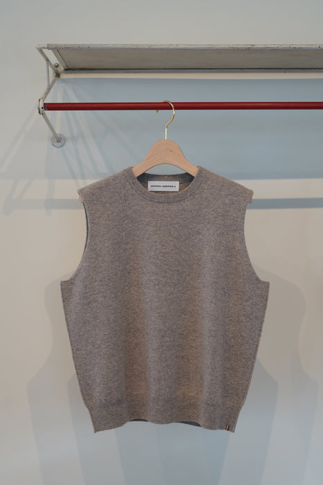 EXTREME CASHMERE<br>n°156 be now<br>in CHALK/MOSS