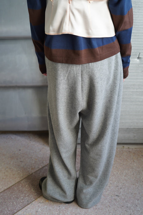 EXTREME CASHMERE<br>n°462 slouch<BR>in GOAT