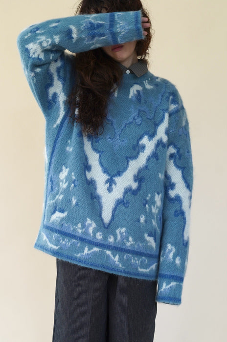 CRISTASEYA<br>CASHMERE OVERSIZED CARPET SWEATER <BR>in BLUE/WHITE