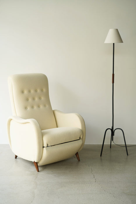 VINTAGE ITALIAN LOUNGE CHAIR