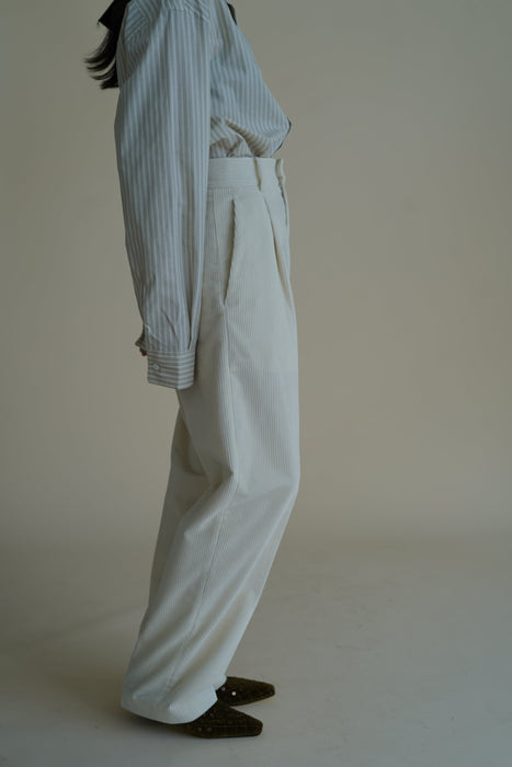 CRISTASEYA<br>PLEATED TROUSERS