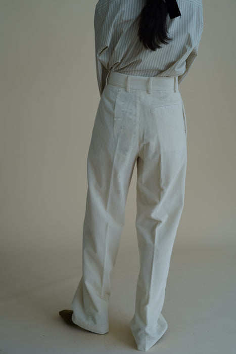 CRISTASEYA<br>PLEATED TROUSERS