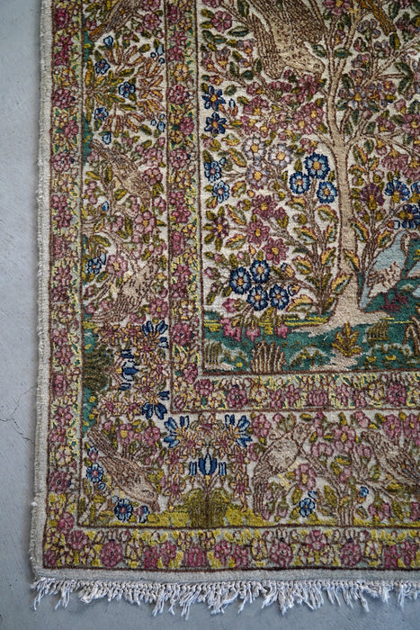 VINTAGE<BR>KERMAN RABBIT&BIRDS RUG<BR>W253cm X D142cm