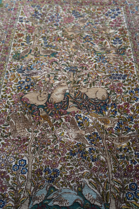 VINTAGE<BR>KERMAN RABBIT&BIRDS RUG<BR>W253cm X D142cm<BR><BR>SOLD OUT
