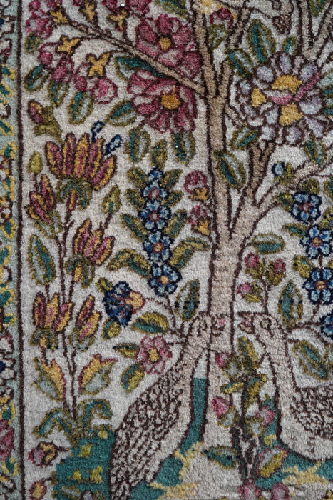 VINTAGE<BR>KERMAN RABBIT&BIRDS RUG<BR>W253cm X D142cm<BR><BR>SOLD OUT