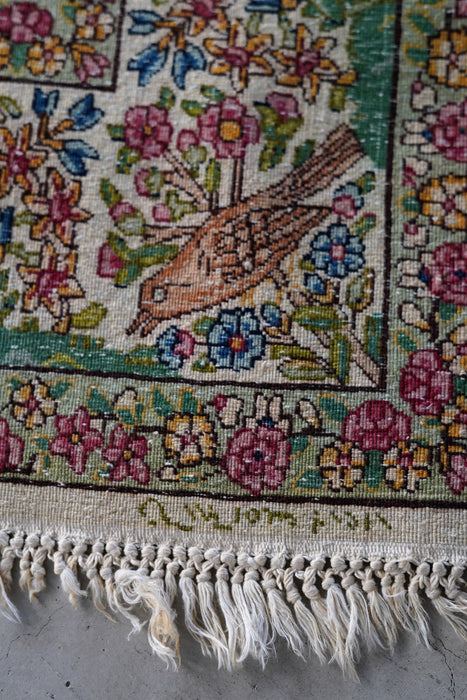 VINTAGE<BR>KERMAN RABBIT&BIRDS RUG<BR>W253cm X D142cm