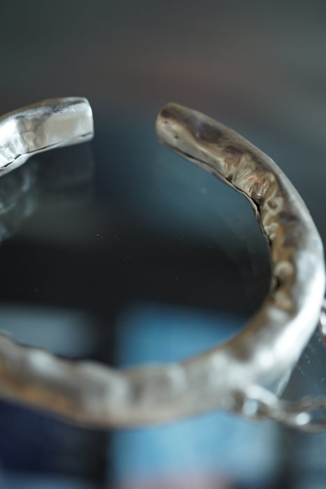 Zoe Mohm for CRISTASEYA<BR>HAMMERED BRACELET<BR><BR>SOLD OUT