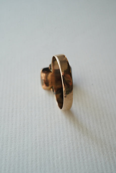 ANTIQUE<BR>ONYX CAMEO RING<BR><BR>SOLD OUT