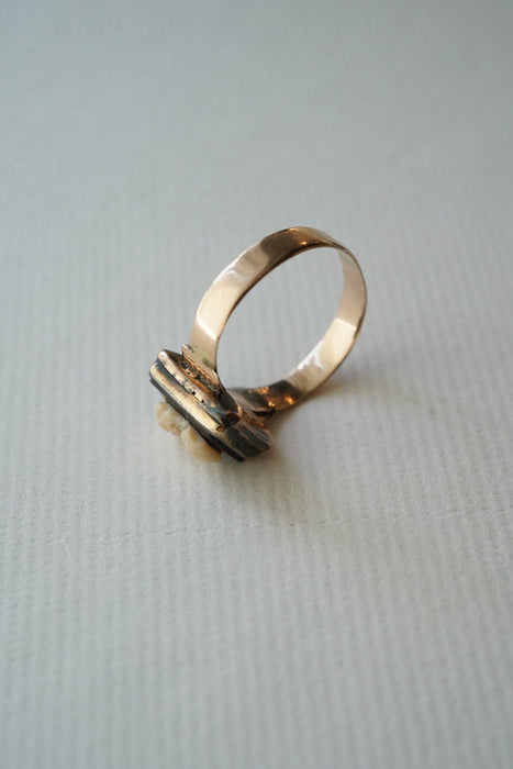 ANTIQUE<BR>ONYX CAMEO RING<BR><BR>SOLD OUT