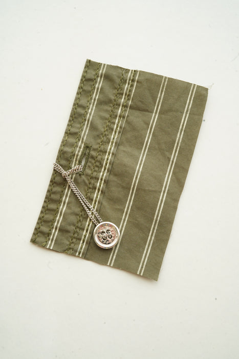 AXEP<br>EASE<br>in SILVER /M