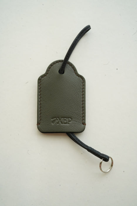 AXEP<br>TAG KEYRING<br>in KHAKI