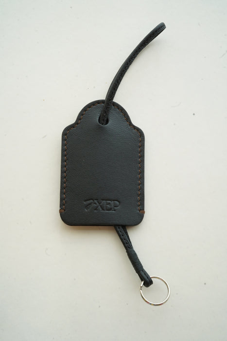 AXEP<br>TAG KEYRING<br>in BLACK