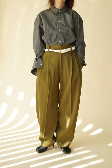 CRISTASEYA<br>DOUBLE PLEATED WIDE PANTS<br>in GOLD KHAKI