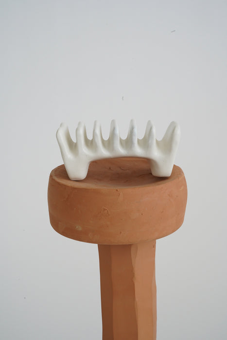 CRISTASEYA<br>CERAMIC SOAP HOLDER<br>in BONE