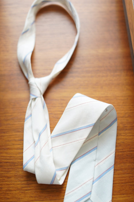 VINTAGE<BR>DESIGNERS STRIPED TIE