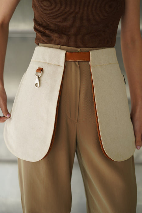 VINTAGE HERMES <br>SILHOUETTE WITH REMOVABLE POCKETS IN ”TOILE H" CANVAS WITH LEATHER