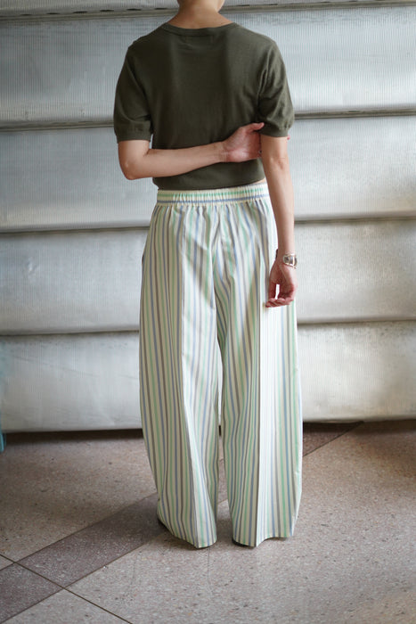 EXTREME CASHMERE<br>n°416 noor<br>in ARMY