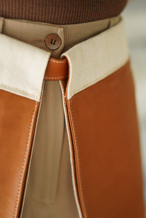 VINTAGE HERMES <br>SILHOUETTE WITH REMOVABLE POCKETS IN ”TOILE H" CANVAS WITH LEATHER