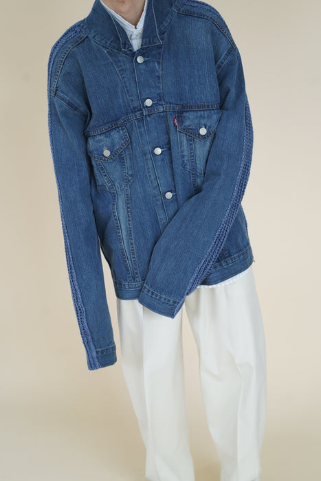 BLESS+CRISTASEYA<br>PATCHED DENIM SWEATER JACKET