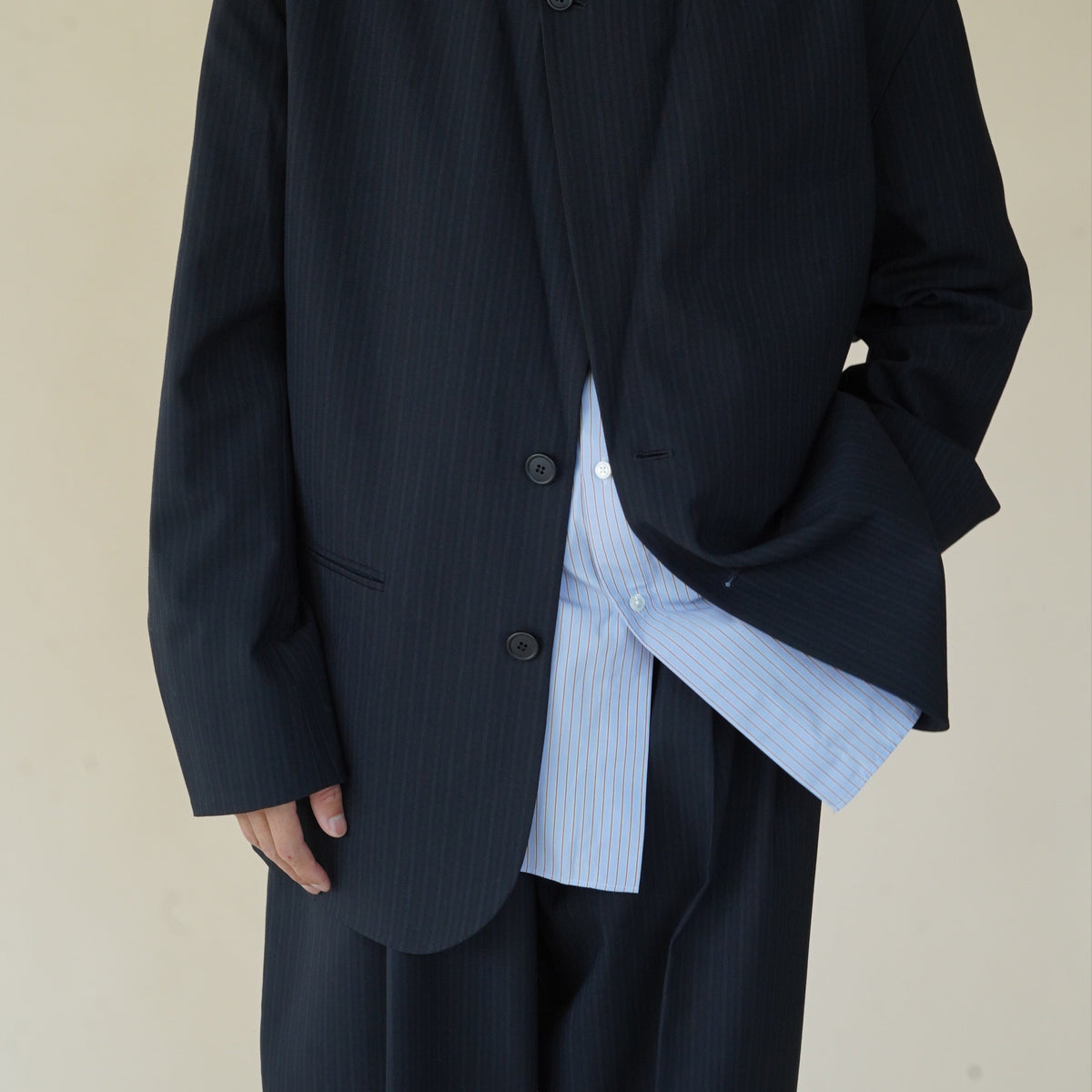 CRISTASEYA OVERSIZED BLAZER in BLACK/NAVY STRIPES – PORT