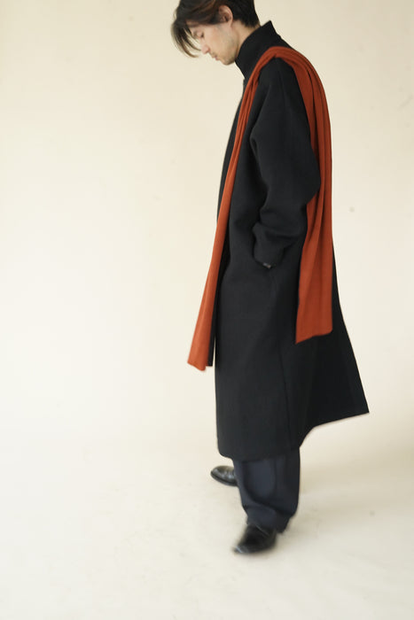CRISTASEYA<br>SILK CASHMERE DOUBLE SCARF<br>in BLACK/BRICK RED