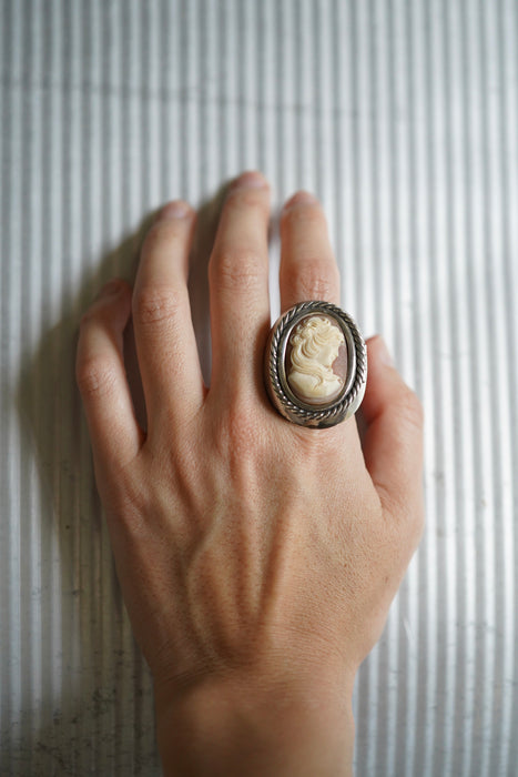 VINTAGE<BR>CAMEO POISON RING<BR>SIGNED BY ANTONIO PINEDA