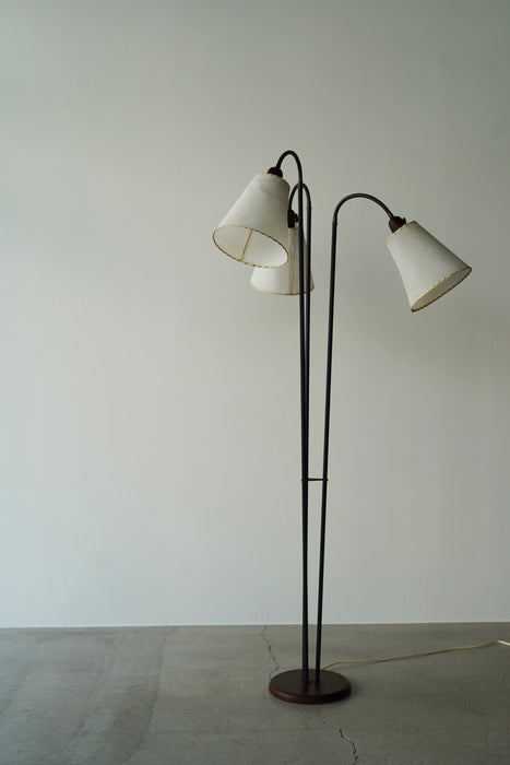SVEND AAGE HOLM SØRENSEN<BR>THREE-ARMED FLOOR LAMP<BR><BR>SOLD OUT