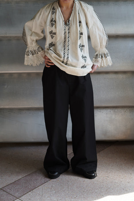 ANTIQUE<BR>ROMANIAN FOLK BLOUSE 2