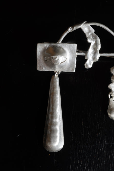 Zoé Mohm<br>DEW CHARMED EYE BROOCH