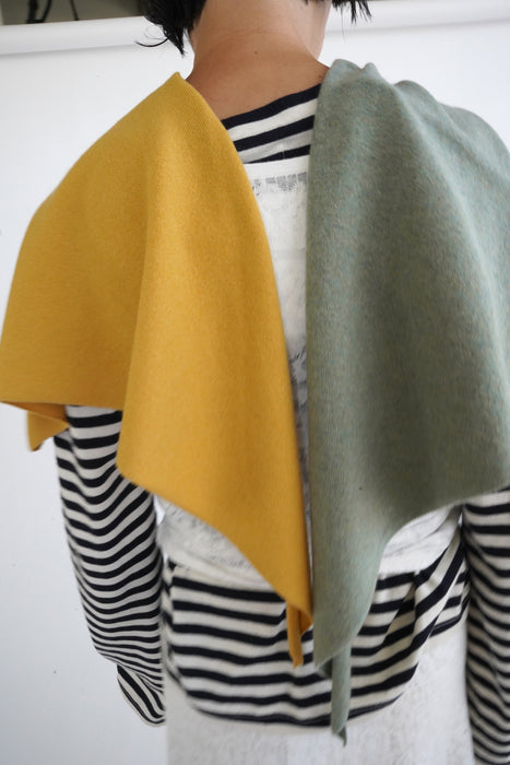 EXTREME CASHMERE<br>n°35 bandana<br>in WHEAT
