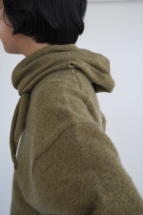 EXTREME CASHMERE<br>n°35 bandana<br>in HUNTER