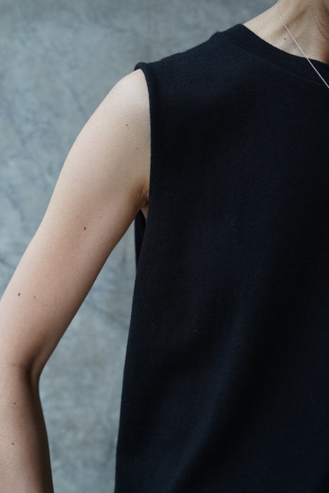 EXTREME CASHMERE<br>n°408 muscle<br>in RAVEN