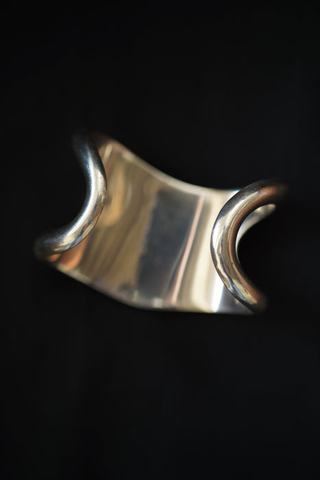 VINTAGE TIFFANY & CO. by ELSA PERETTI <BR> SIDE OPEN CUFF<BR><BR>SOLD OUT