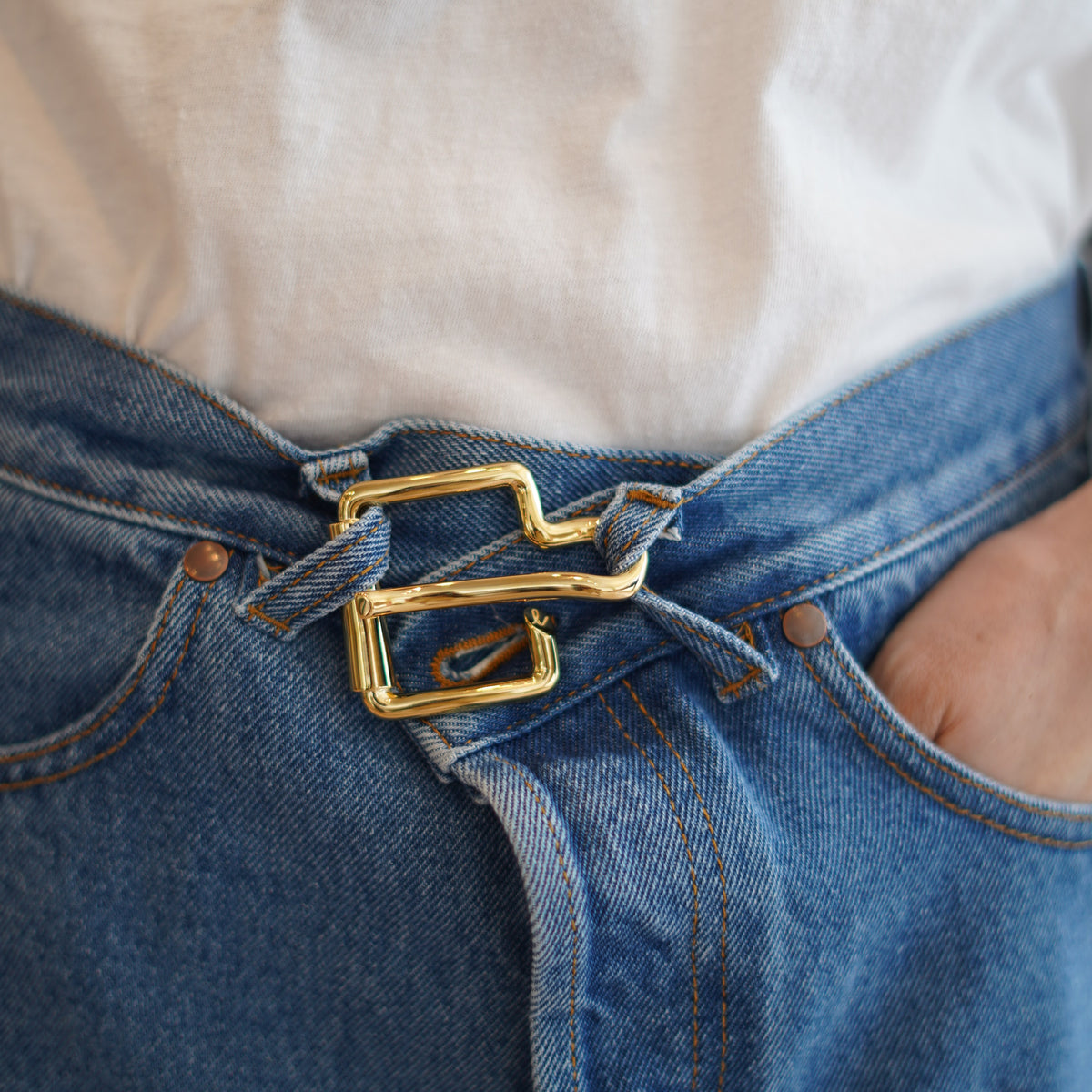 AXEP BUCKLE square in GOLD – PORT