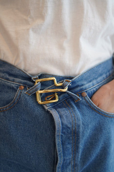 AXEP<br>BUCKLE square<br>in GOLD