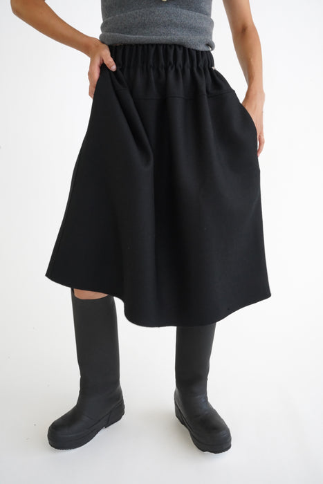 EXTREME CASHMERE<br>n°508 pedestal<br>in RAVEN