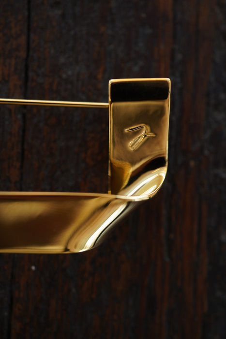 AXEP<br>ETIQUETTE<br>in GOLD