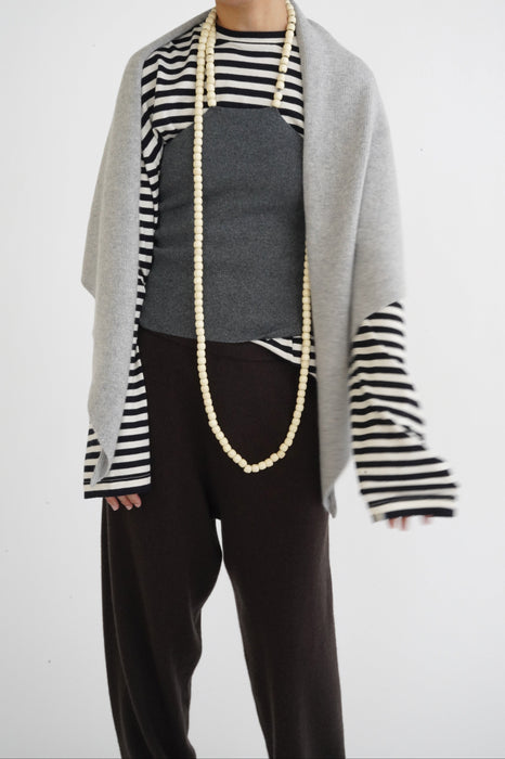 EXTREME CASHMERE<br>n°201 witch 2<br>in GREY