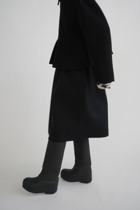 EXTREME CASHMERE<br>n°508 pedestal<br>in RAVEN