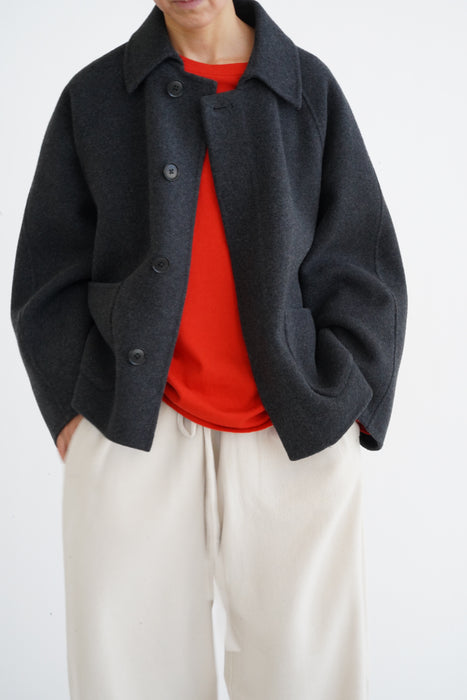 EXTREME CASHMERE<br>n°448 walker short<br>in SHADOW
