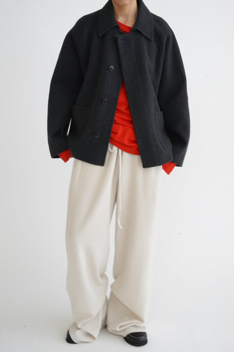 EXTREME CASHMERE<br>n°448 walker short<br>in SHADOW