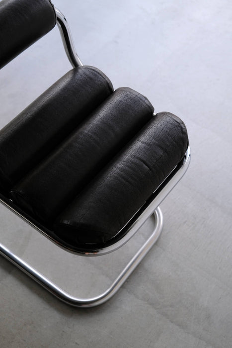 VINTAGE TUBULAR FRAME CHAIR