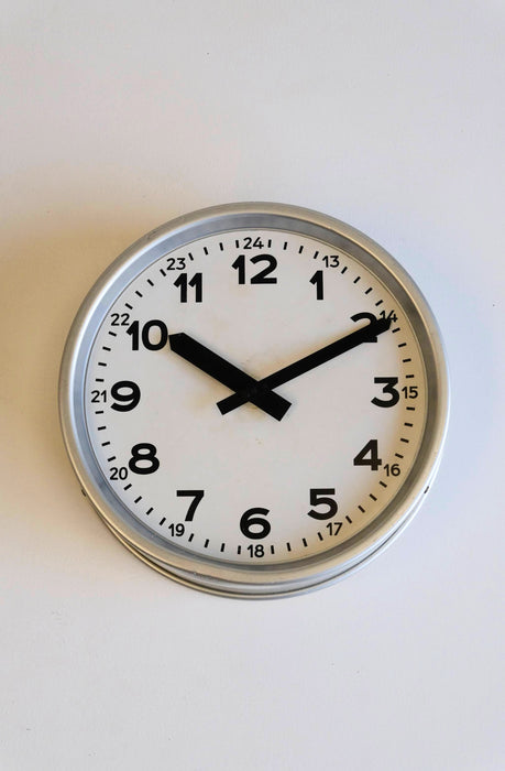 VINTAGE GERMANY WALL CLOCK