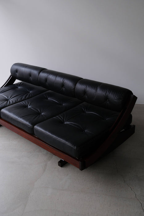 GIANNI SONGIA<BR>GS195 DAYBED<BR><BR>SOLD OUT