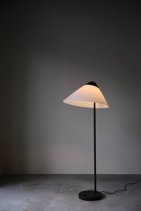 HANS J. WEGNER<BR>OPALA FLOOR LAMP