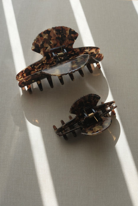 SOPHIE BUHAI<br>SMALL FAN SHELL CLAW<br>ECAILLE