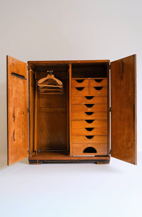 LE CORBUSIER<BR>WARDROBE<BR><BR>SOLD OUT